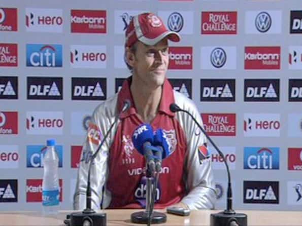 IPL 2012: Punjab skipper Adam Gilchrist to miss tie against Deccan Chargers IPL 2012: Punjab skipper Adam Gilchrist to miss tie against Deccan Chargers
