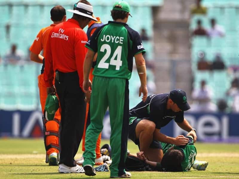Ireland spinner George Dockrell suffers dislocated shoulder