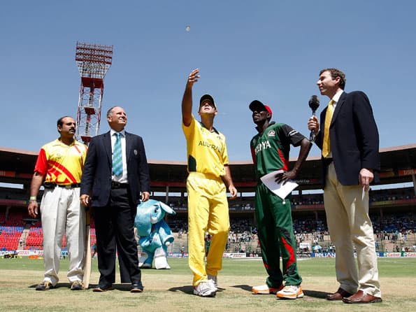 Australia win toss, decide to bat against Kenya Australia win toss, decide to bat against Kenya