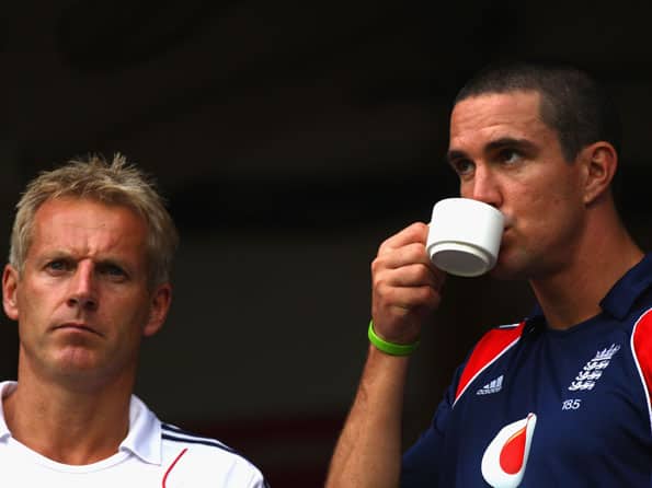 Peter Moores says axing Kevin Pietersen ahead of India tour not easy Peter Moores says axing Kevin Pietersen ahead of India tour not easy
