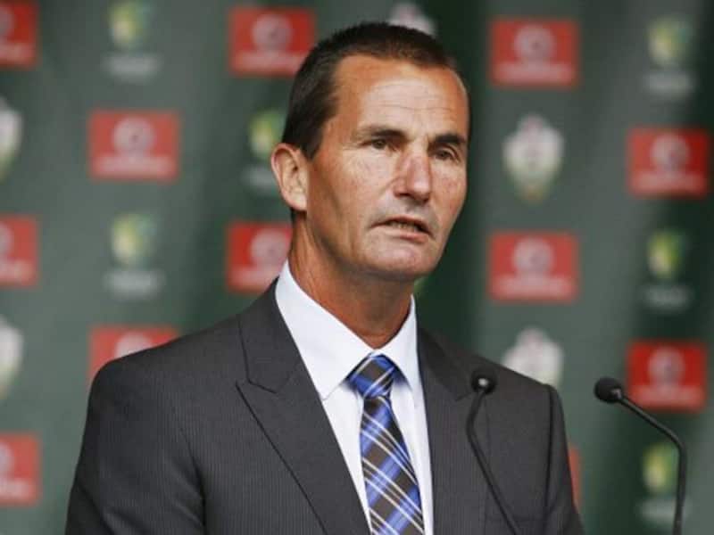 Andrew Hilditch to continue as Aussie team selector