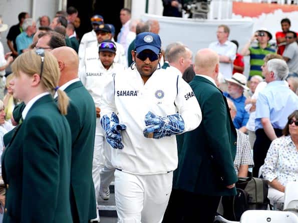 British media praises Dhoni's recall decision British media praises Dhoni's recall decision