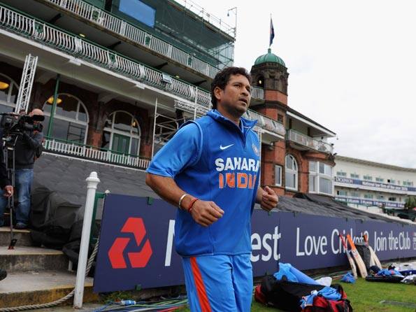 Batting legend Tendulkar helps telethon raise Rs. 7 crore for schools Batting legend Tendulkar helps telethon raise Rs. 7 crore for schools