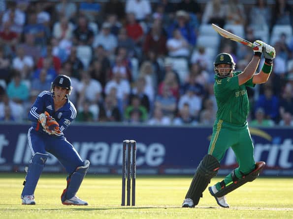 England win toss, elect to field against South Africa in second T20 tie