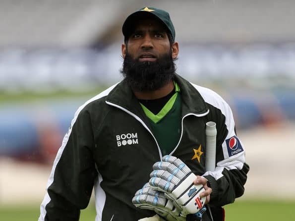 Pakistan recall Mohammad Yousuf for fitness test