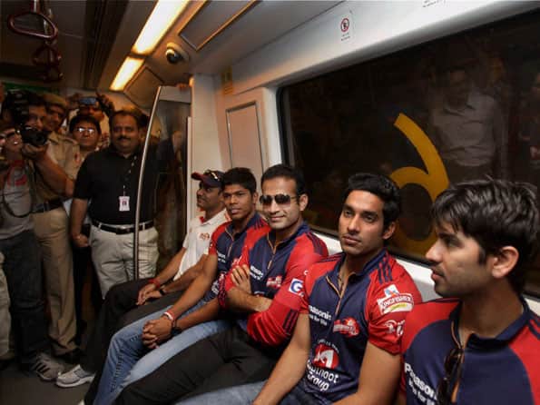 IPL 2012: Chaos at Delhi metro station during Delhi Daredevils promotional drive IPL 2012: Chaos at Delhi metro station during Delhi Daredevils promotional drive