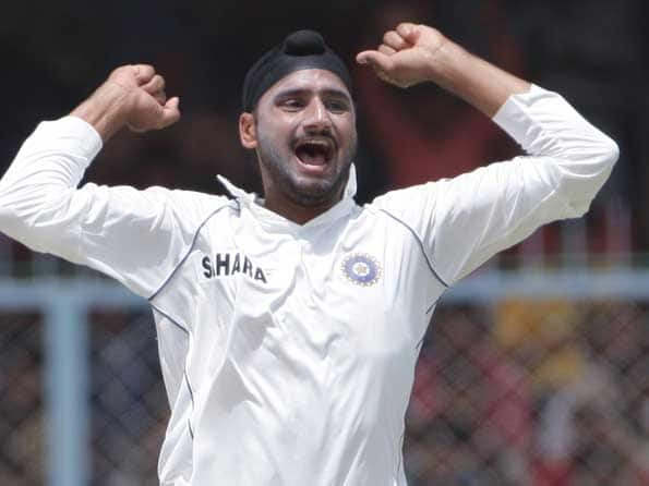 Too much focus on Twenty20 cricket affecting Harbhajan: Saqlain 