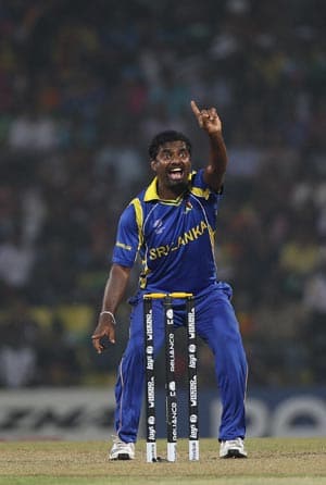 Murali admits of flirtation with 1000 wickets ambition Murali admits of flirtation with 1000 wickets ambition