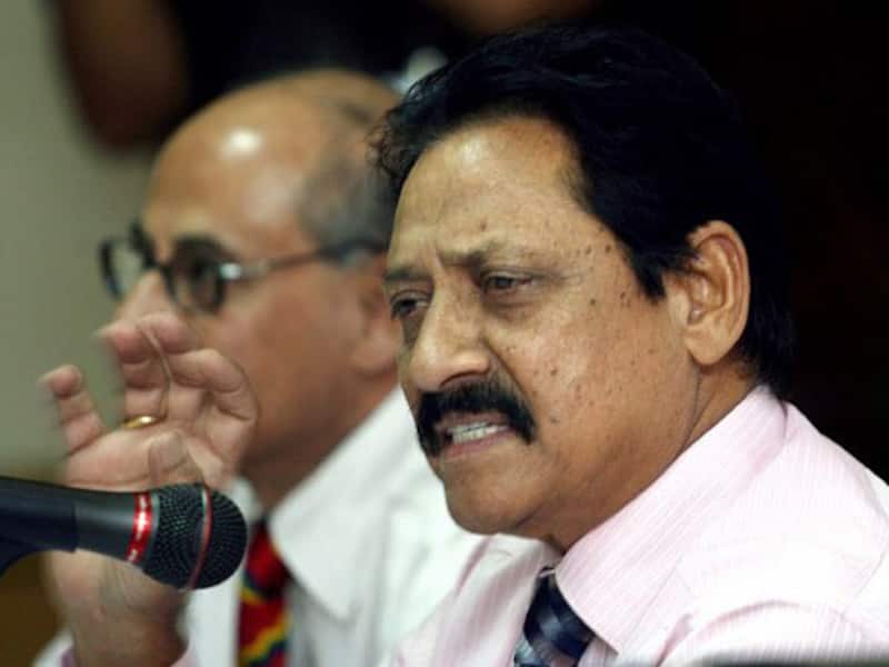Chetan Chauhan confident of Kotla pitch lasting five days