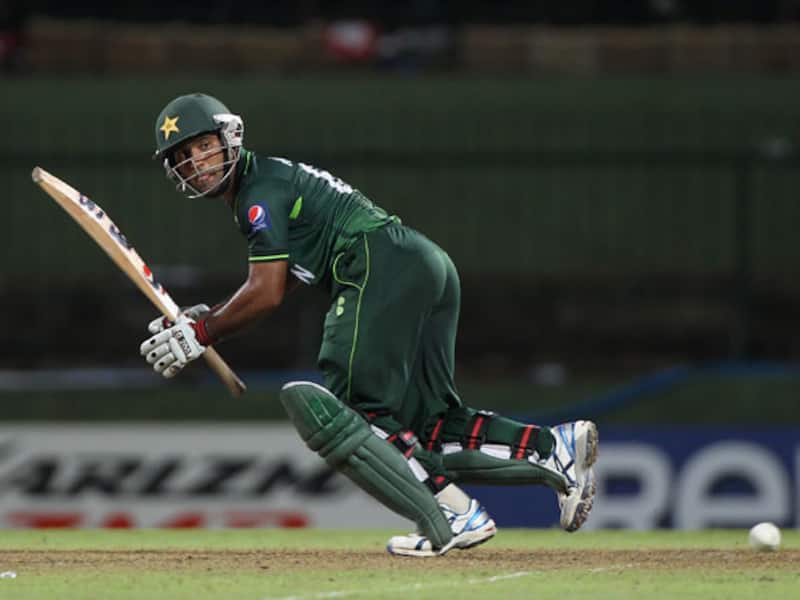 Pakistan book quarterfinal berth with win over Zimbabwe 