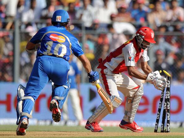 IPL 2012: Two arrested for betting on MI-KXIP match IPL 2012: Two arrested for betting on MI-KXIP match