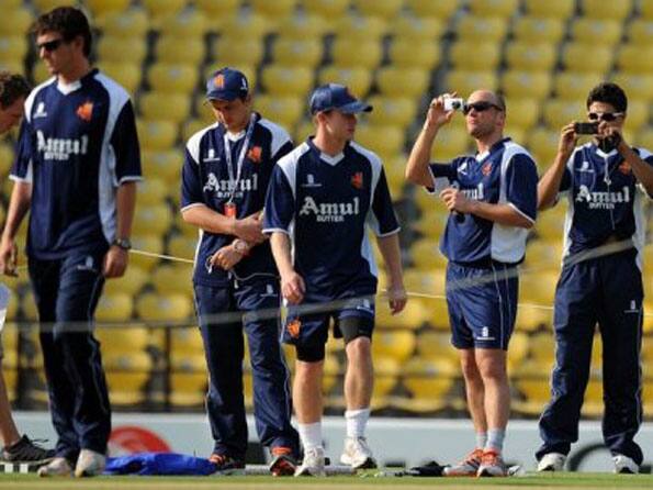 England not underestimating Dutch: Strauss England not underestimating Dutch: Strauss
