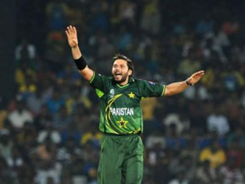 Pakistan fined for slow over rate 