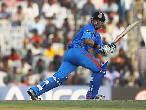 MS Dhoni wins toss, elects to bat in first ODI