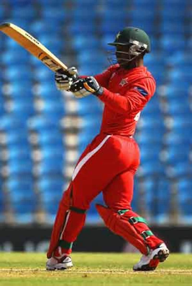 Taibu, Ervine drive Zimbabwe to 298/9 against Canada