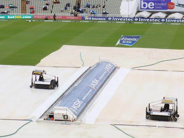 Rain delays start of England-South Africa second T20 at Old Trafford Rain delays start of England-South Africa second T20 at Old Trafford