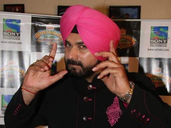 Shoaib Akhtar is indulging in cheap gimmicks to sell biography: Navjot Singh Sidhu Shoaib Akhtar is indulging in cheap gimmicks to sell biography: Navjot Singh Sidhu