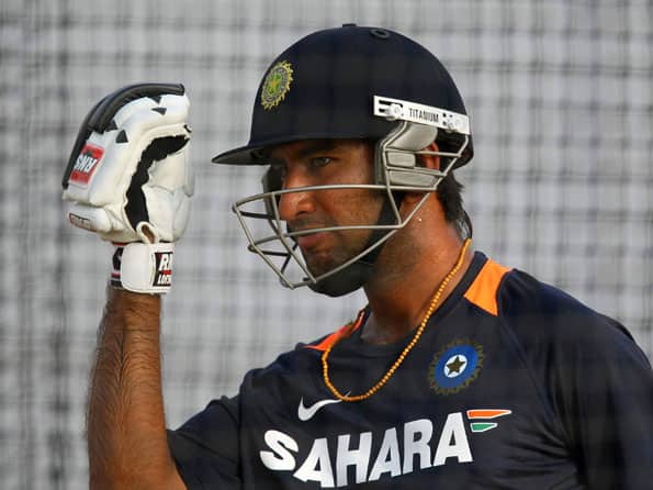 Mahendra Singh Dhoni told me not to get complacent: Cheteshwar Pujara Mahendra Singh Dhoni told me not to get complacent: Cheteshwar Pujara