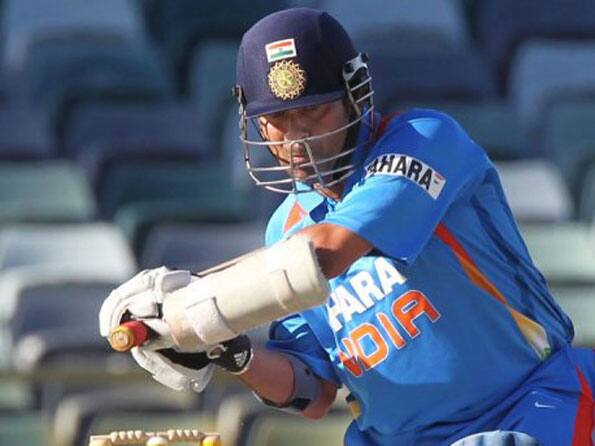 It's time Sachin Tendulkar quit ODIs: Kapil Dev It's time Sachin Tendulkar quit ODIs: Kapil Dev