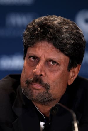 Kapil Dev urges BCCI to increase players' salary Kapil Dev urges BCCI to increase players' salary