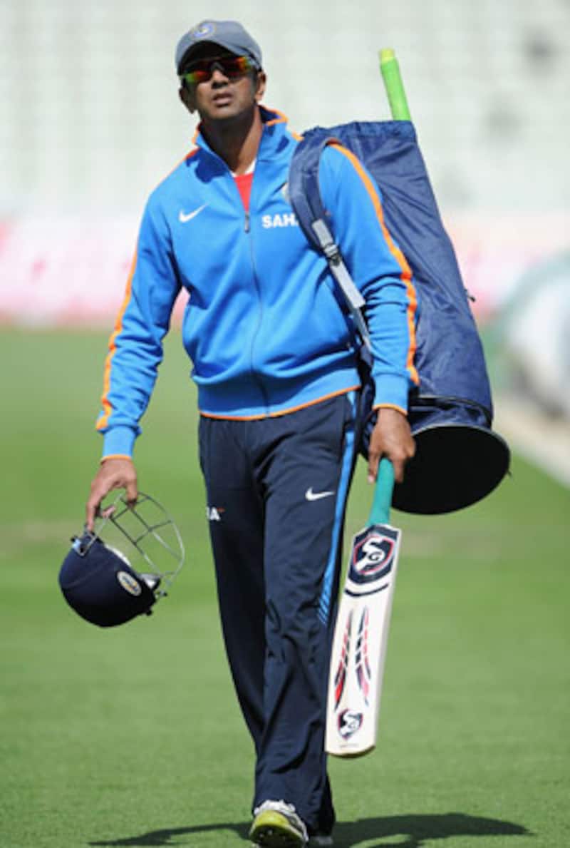 Rahul Dravid, VVS Laxman likely to leave early  for Australia 