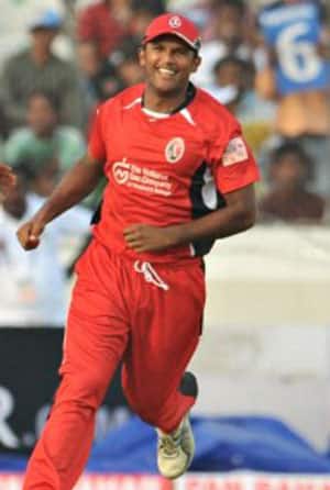 T&T win toss, elect to bat against Mumbai Indians T&T win toss, elect to bat against Mumbai Indians
