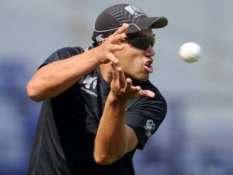 New Zealand need to score more than 300, says Taylor