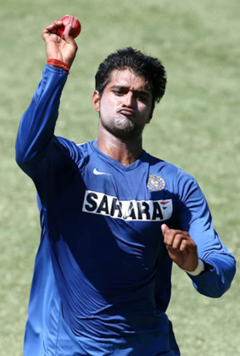 Pawan, Binny power Karnataka past 600 on day two