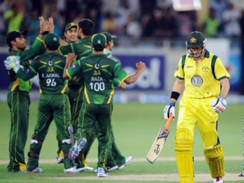 Pakistani spinners set up comprehensive win over Australia in first T20
