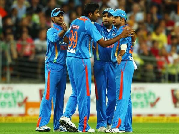 Live Cricket Score India vs Australia, first T20 match at Sydney: Australia reach 171/4 Live Cricket Score India vs Australia, first T20 match at Sydney: Australia reach 171/4