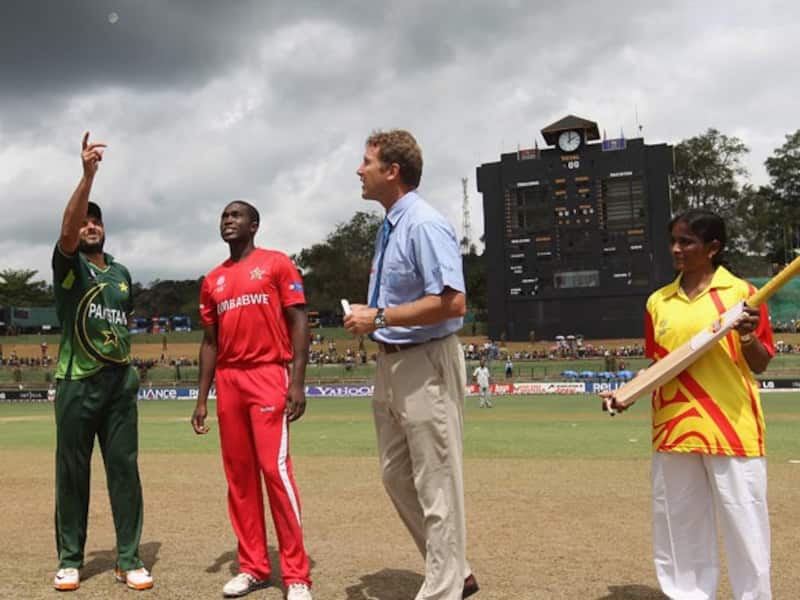 Shoaib dropped, Zimbabwe elect to bat against Pakistan