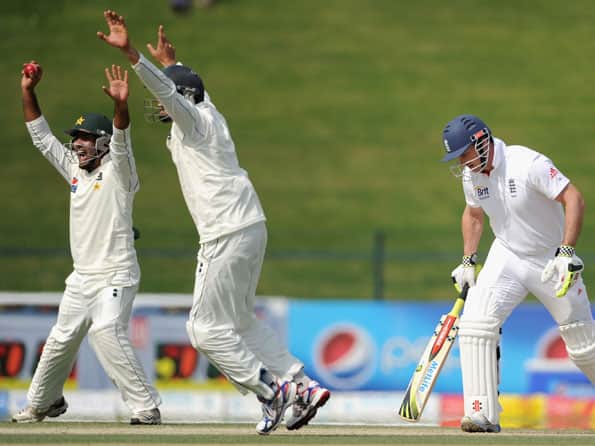 England make slow start after dismissing Pakistan for 257 England make slow start after dismissing Pakistan for 257