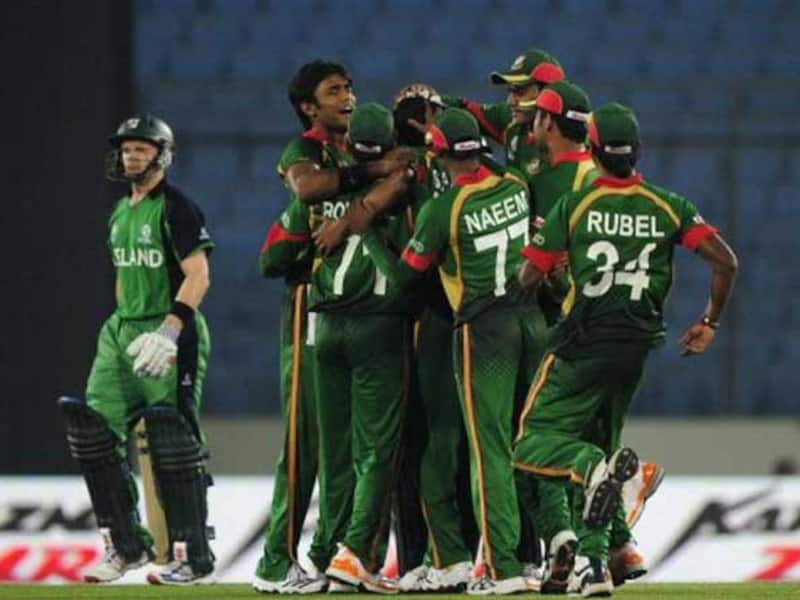Shakib Al Hasan salutes fans after win 