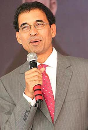 Harsha Bhogle dismisses Tony Greig's stance on BCCI