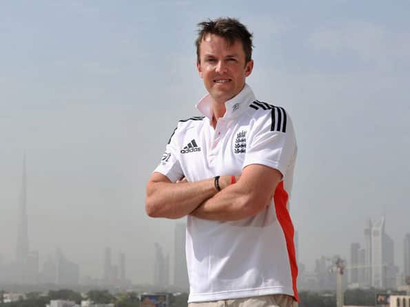 Graeme Swann backs the idea of playing two spinners against Pakistan Graeme Swann backs the idea of playing two spinners against Pakistan