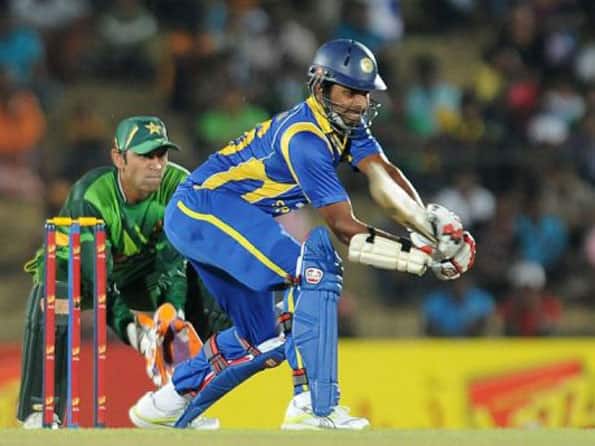 Pakistan restrict Sri Lanka to 135/8 in rain-truncated first ODI Pakistan restrict Sri Lanka to 135/8 in rain-truncated first ODI