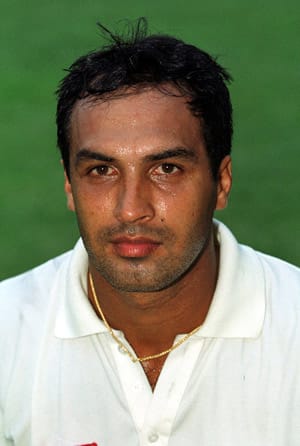 IPL 2012: Mumbai batsmen need to take responsibility, says Robin Singh IPL 2012: Mumbai batsmen need to take responsibility, says Robin Singh