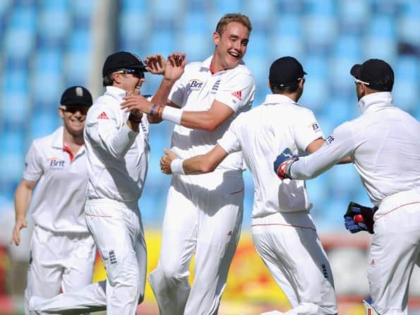 Stuart Broad, James Anderson strike as Pakistan struggling at 53 for 7 Stuart Broad, James Anderson strike as Pakistan struggling at 53 for 7