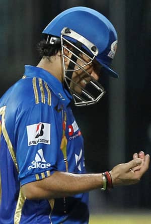 IPL 2012: Sachin Tendulkar resumes practise