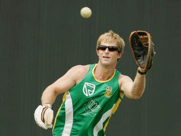 Jonty Rhodes impressed by young Indian fielders Jonty Rhodes impressed by young Indian fielders