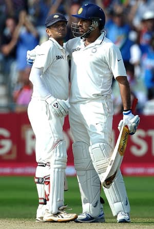Don't compare me with Gavaskar, says Dravid