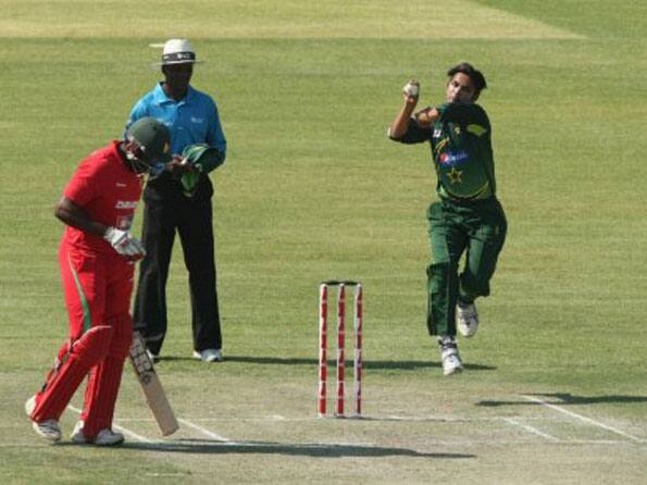 Pakistan scamper to five run win over Zimbabwe Pakistan scamper to five run win over Zimbabwe