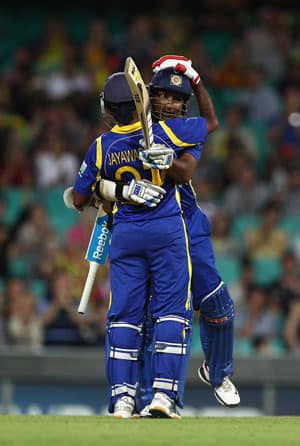 Sri Lanka thrash Australia by eight wickets in sixth ODI at Sydney