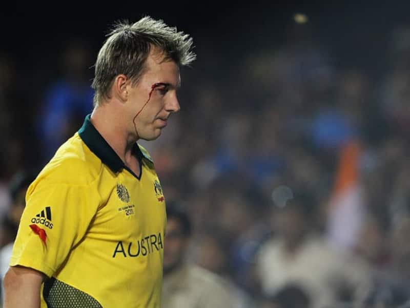 Lion-hearted Lee in bloodied image of defeat