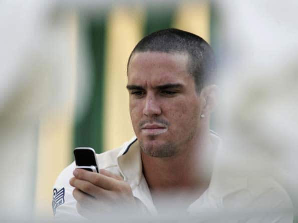 ECB launches inquiry into Pietersen's text messages to Steyn, de Villiers ECB launches inquiry into Pietersen's text messages to Steyn, de Villiers