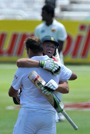 South Africa beat Sri Lanka by ten wickets to seal series 2-1