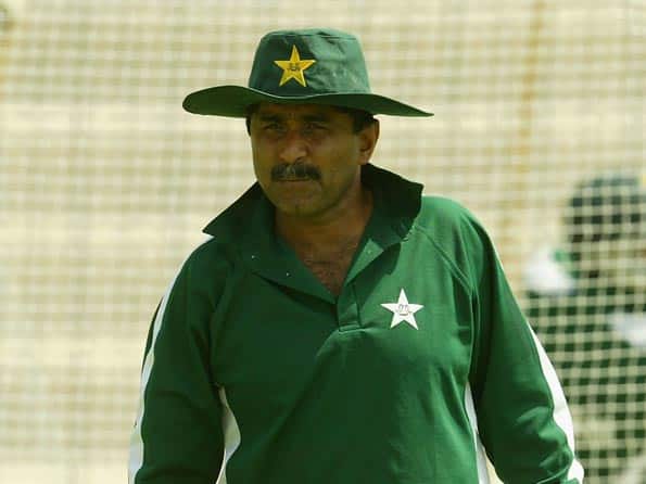 Keep emotions in check during India-Pakistan clash: Former Pakistan captains advise Keep emotions in check during India-Pakistan clash: Former Pakistan captains advise
