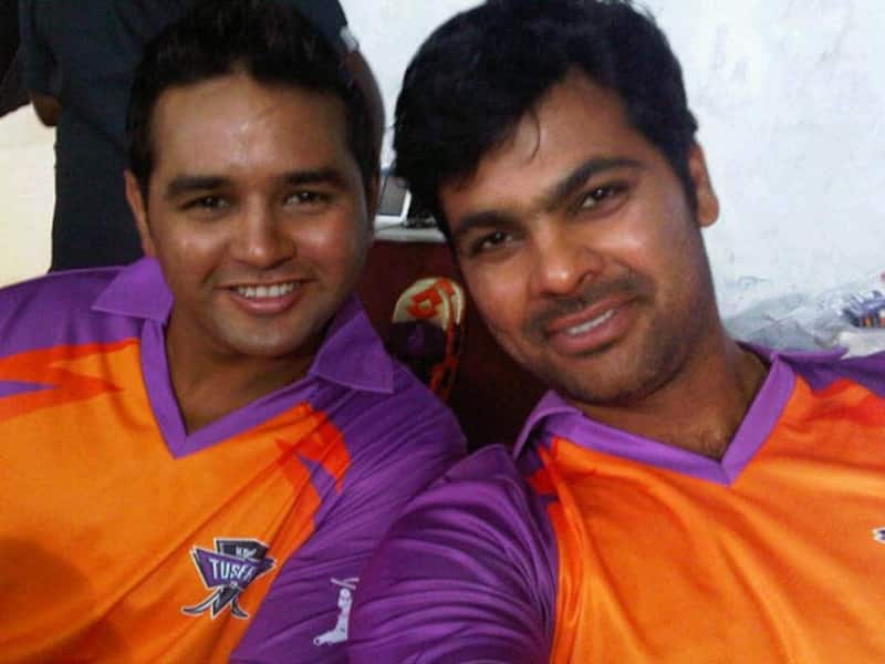 Kochi IPL jersey out 