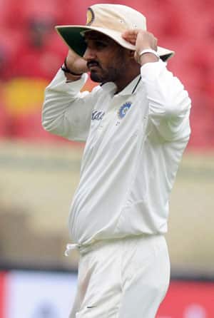 Mishra should be included in place of Harbhajan for second Test: Akram Mishra should be included in place of Harbhajan for second Test: Akram