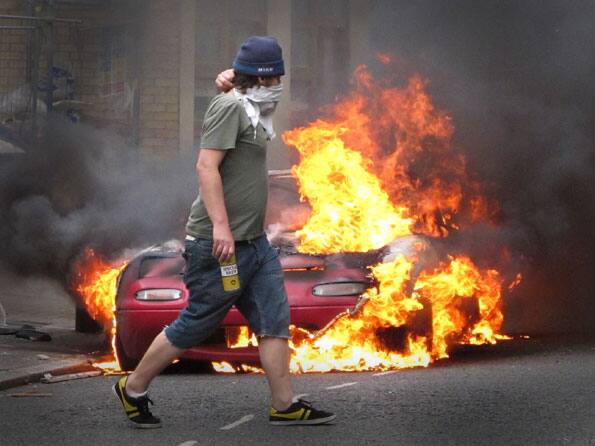 Third Test in peril as London riots spread to Birmingham Third Test in peril as London riots spread to Birmingham